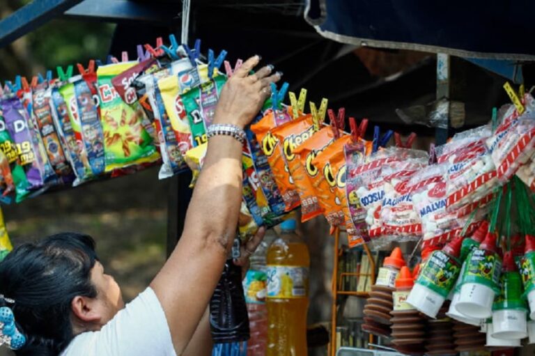 alimentos chatarra en escuelas-min