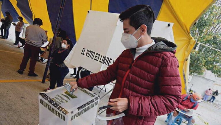 votación de jóvenes-min