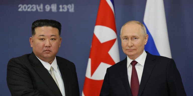 Mandatarios de Rusia y Corea del Norte se reunián