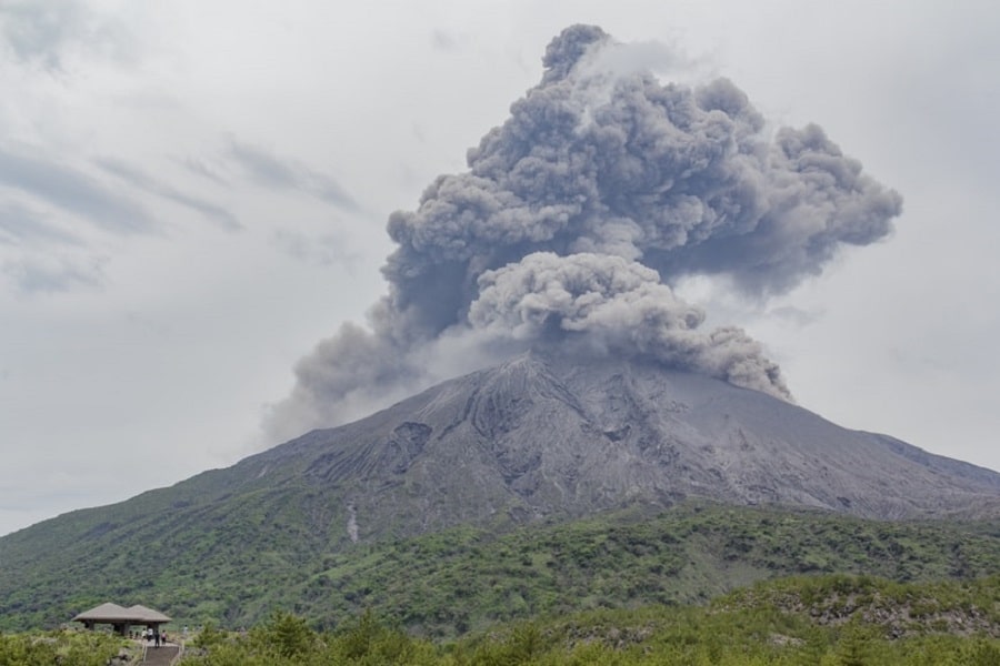 volcan-Sakurajima-min