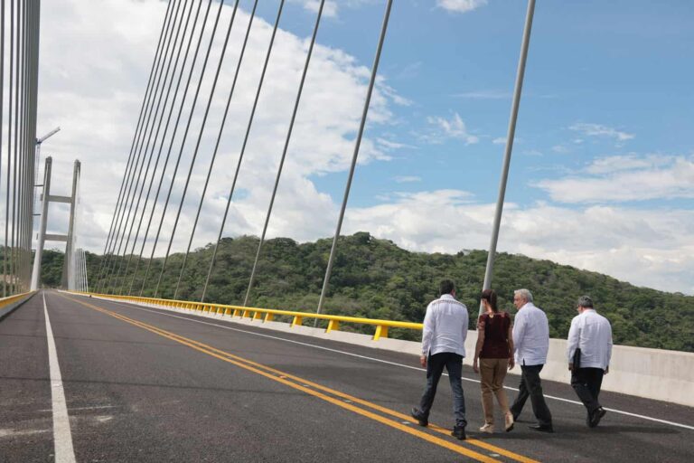 Presidente inaugura en Chiapas puente La Concordia-min