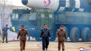 El-lider-norcoreano-Kim-Jong-un.-Kcna-min