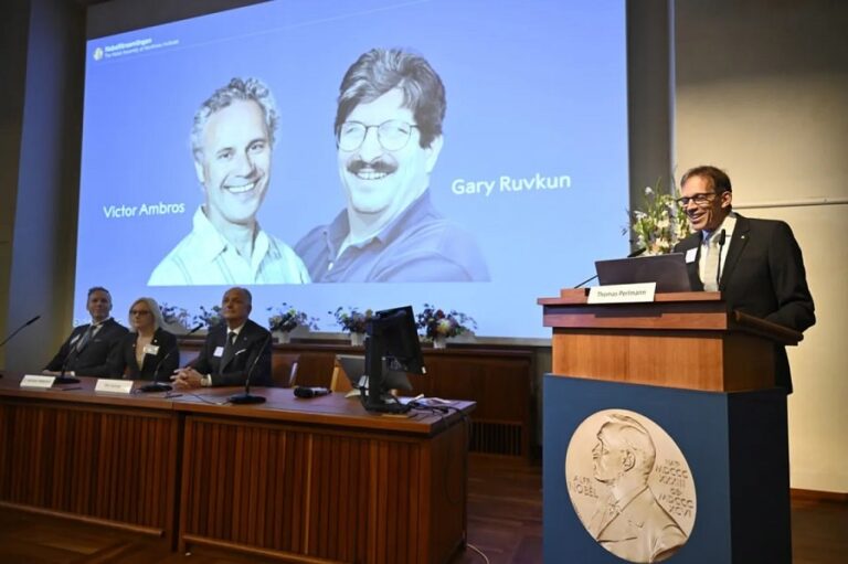 premio nobel de medicina-min