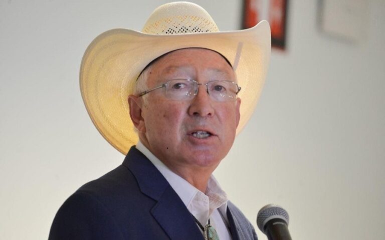 ken salazar-min